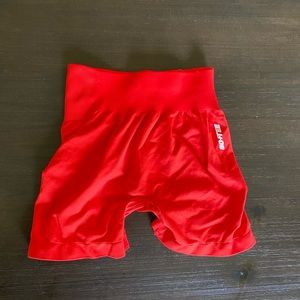 Bo+tee scrunch shorts